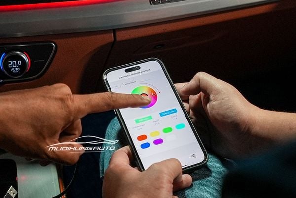 Độ Đèn LED Nội Thất Ma Trận Cho Xe Audi Q5 2022