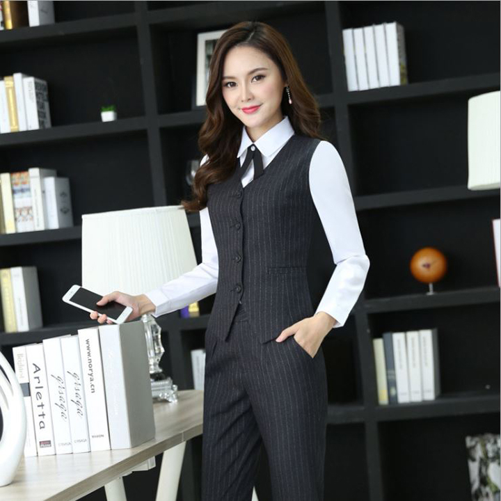 Bộ Vest nữ 4 mảnh kẻ sọc sành điệu