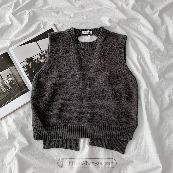 Áo len nữ dệt kim cổ tròn không tay dáng ngắn