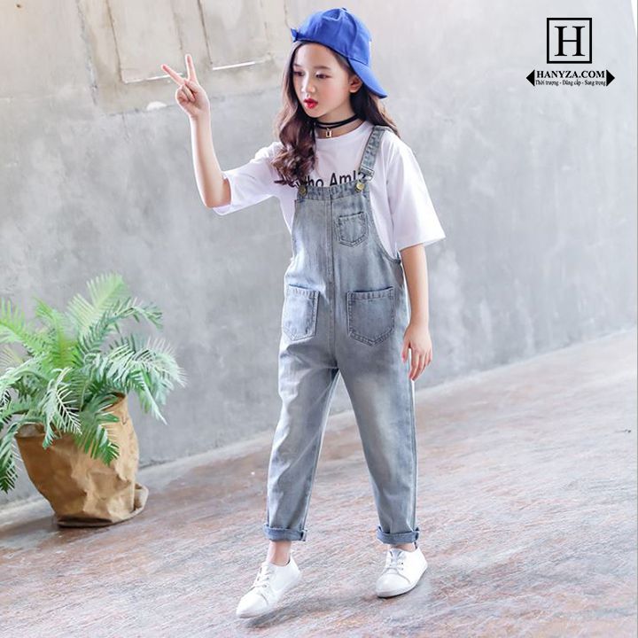 Bộ quần yếm bé gái phối 3 túi ngang