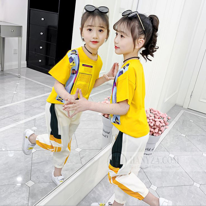 Bộ quần áo thể thao bé gái phối màu năng động