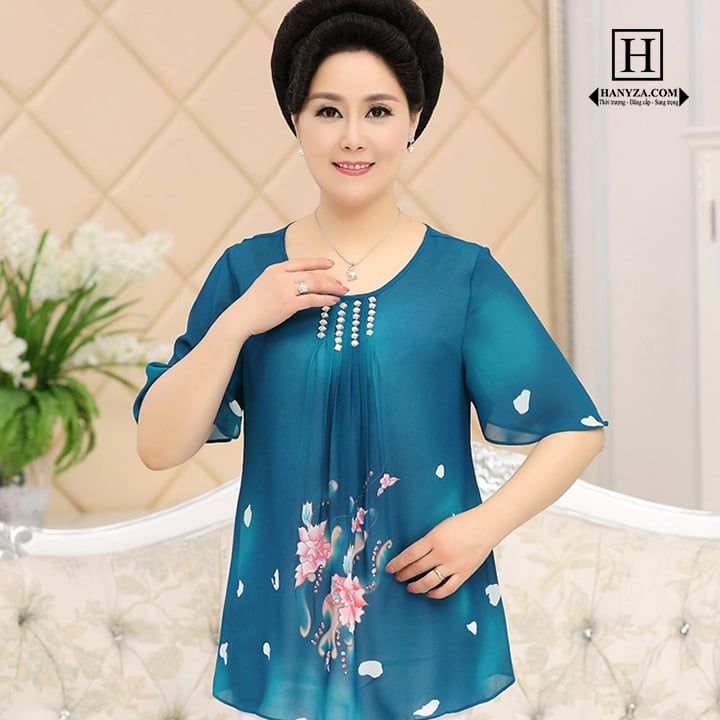 Bộ trung niên nữ cổ tròn đính cườm in hoa