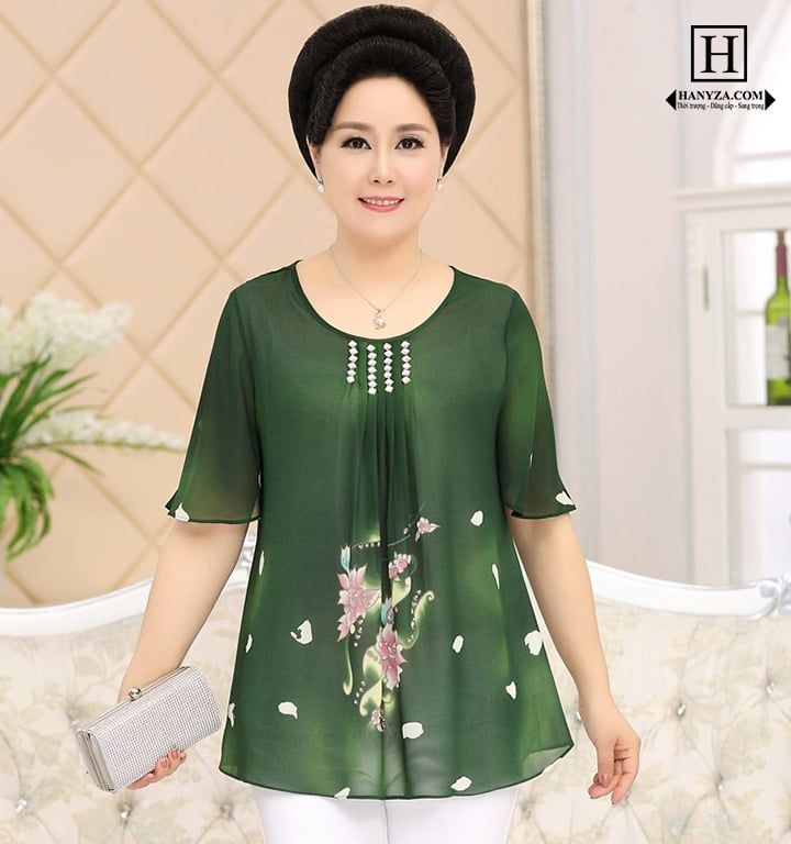 Bộ trung niên nữ cổ tròn đính cườm in hoa