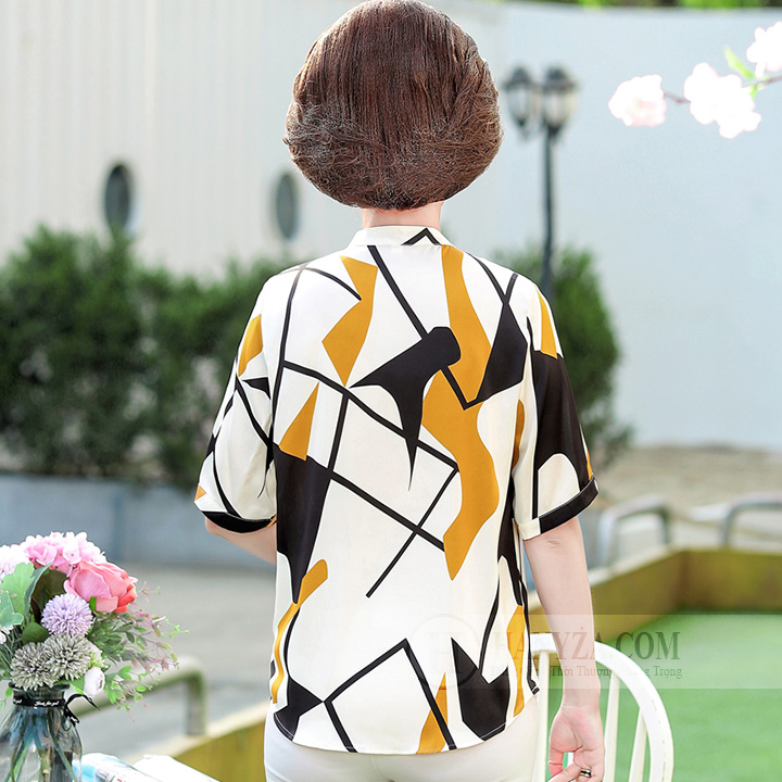 Bộ trung niên nữ phối màu cổ chữ V