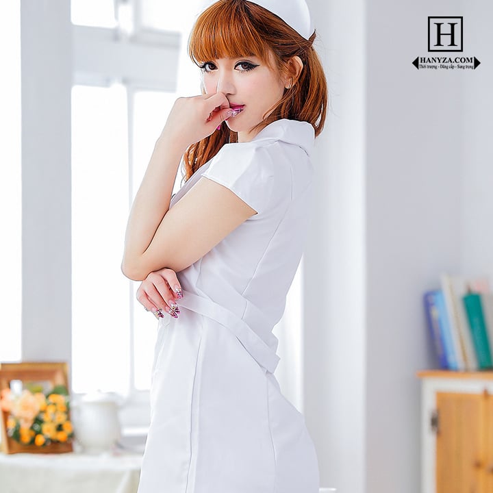 Cosplay học sinh váy caro xanh