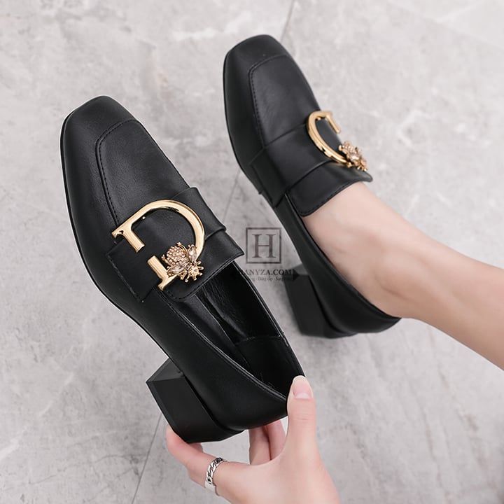 Giày lười nữ cao gót khóa chữ D