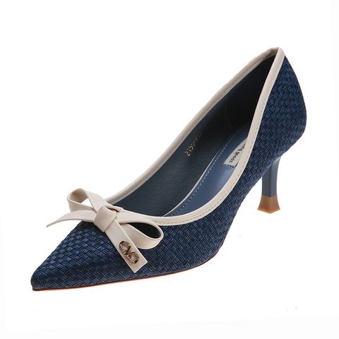 Giày cao gót nữ mũi nhọn dập vân đan