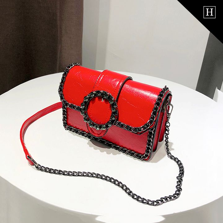 Túi Messenger nữ khóa tròn đính đá viền xích