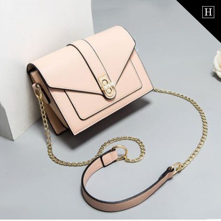 Túi Messenger Nữ Viền Chỉ Trắng Khóa Ngọc Trai