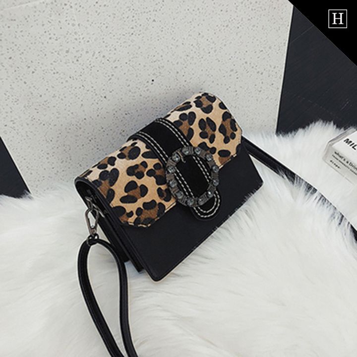 Túi nữ đeo chéo khóa tròn W-855