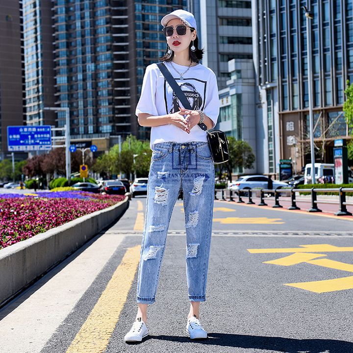 Quần jean nữ ống thẳng mài rách thời trang