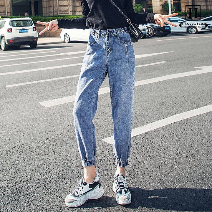 Quần jean nữ thon gọn phong cách retro