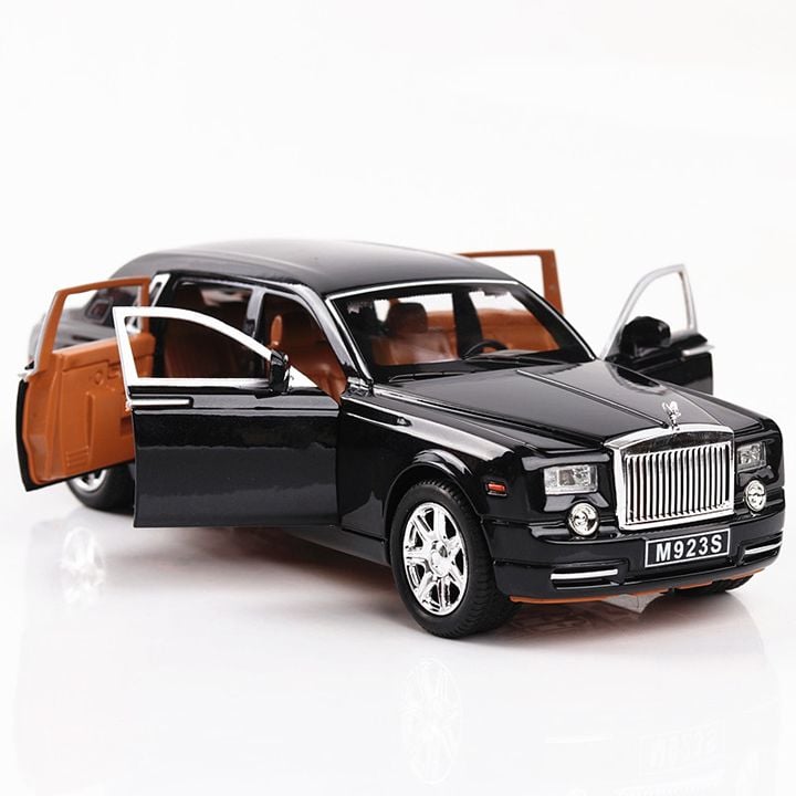 Mô hình xe Rolls-Royce M923S-6 tỷ lệ 1:24