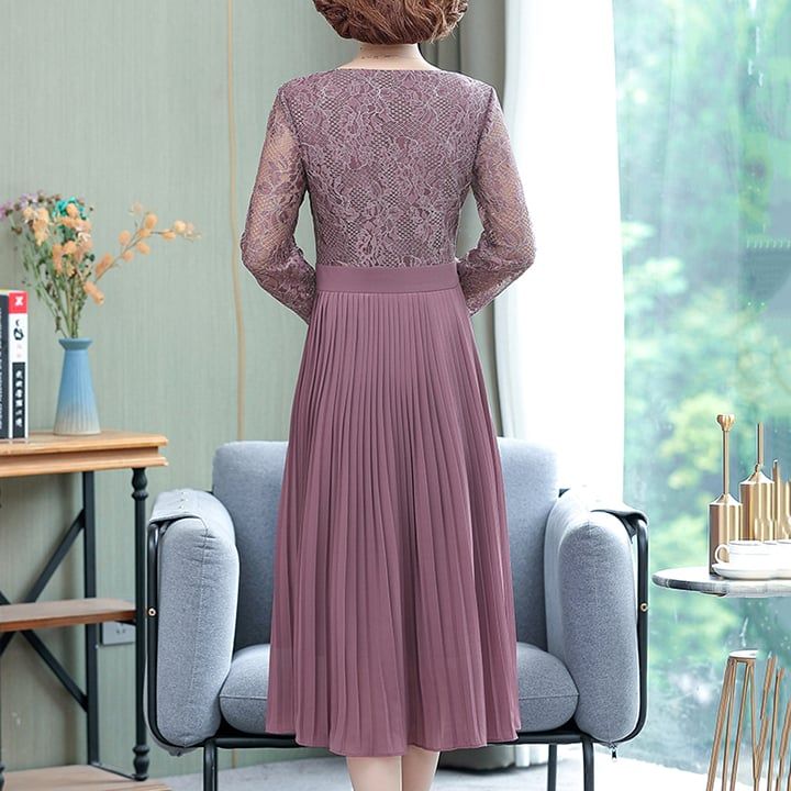 Váy ren nữ trung niên chân xếp ly thời trang