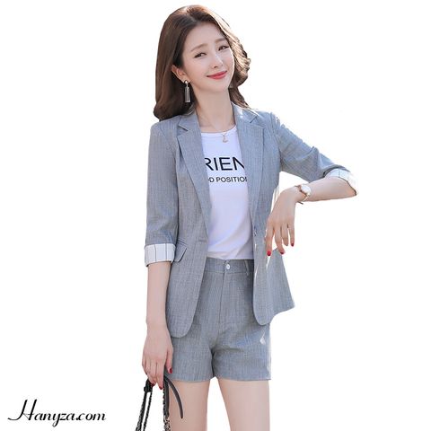 Bộ blazer tay lỡ phối quần short trẻ trung