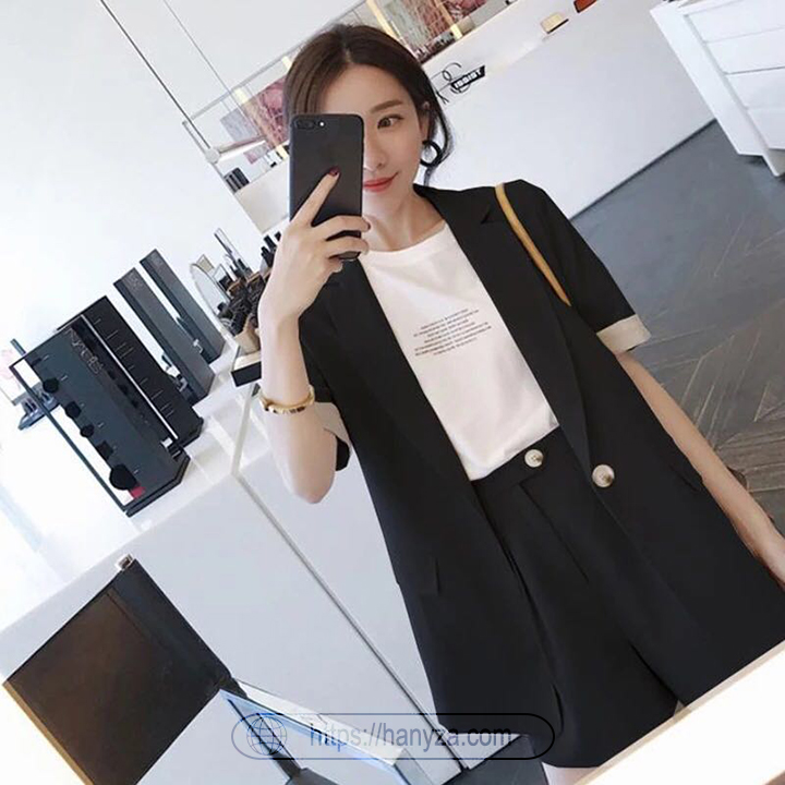Bộ Vest nữ ngắn tay phối quần short phong cách Hàn Quốc