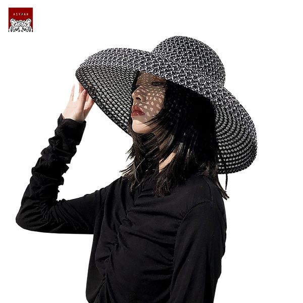 Mũ lưới vành rộng lớn chống nắng đi biển