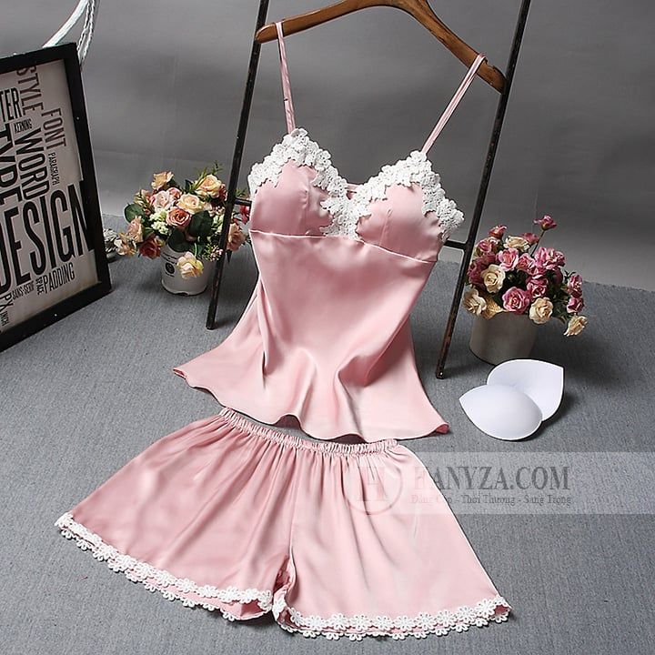 Bộ quần áo ngủ lụa nữ dáng ngắn phối ren