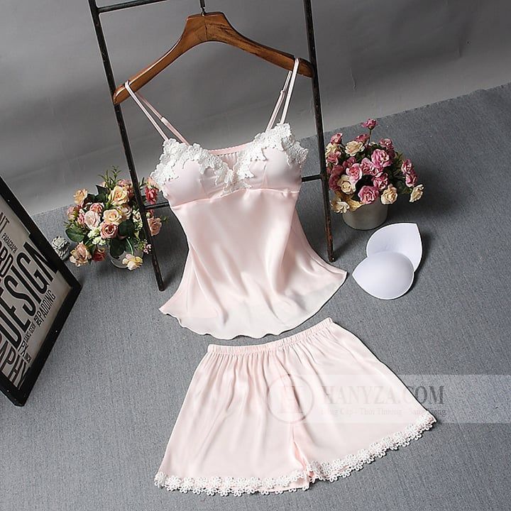 Bộ quần áo ngủ lụa nữ dáng ngắn phối ren
