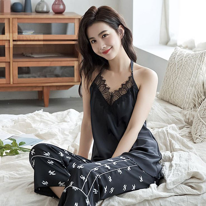 Bộ quần áo ngủ nữ cổ chữ V phối ren hở lưng