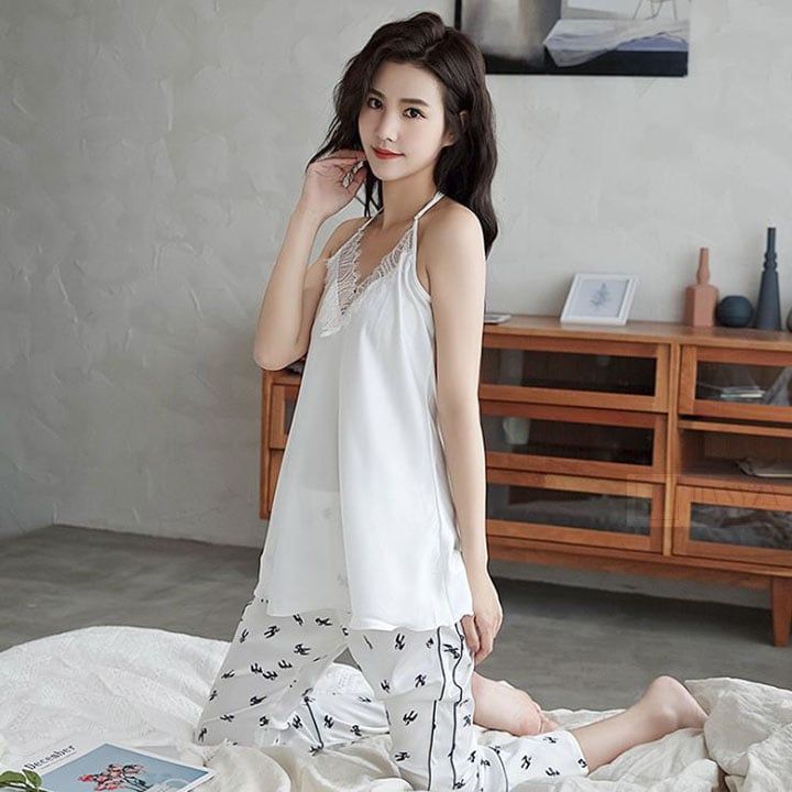 Bộ quần áo ngủ nữ cổ chữ V phối ren hở lưng