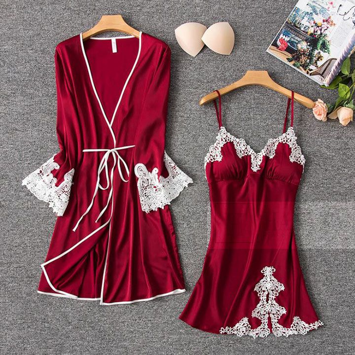 Bộ váy ngủ 2 mảnh kèm áo choàng tay phối ren