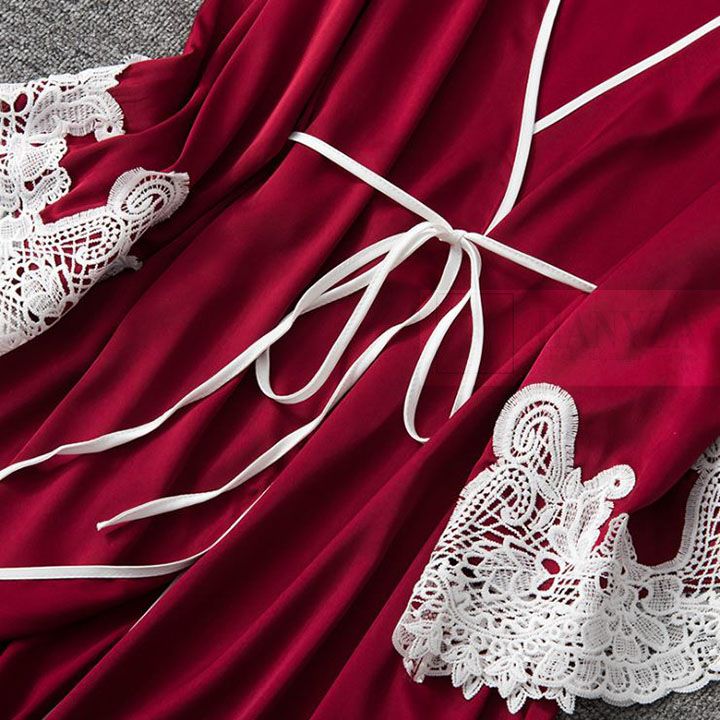 Bộ váy ngủ 2 mảnh kèm áo choàng tay phối ren