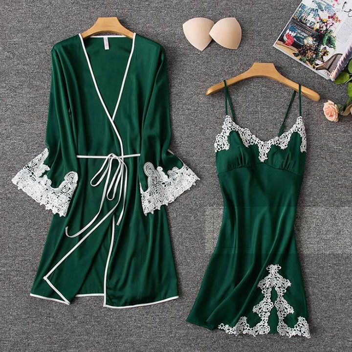 Bộ váy ngủ 2 mảnh kèm áo choàng tay phối ren