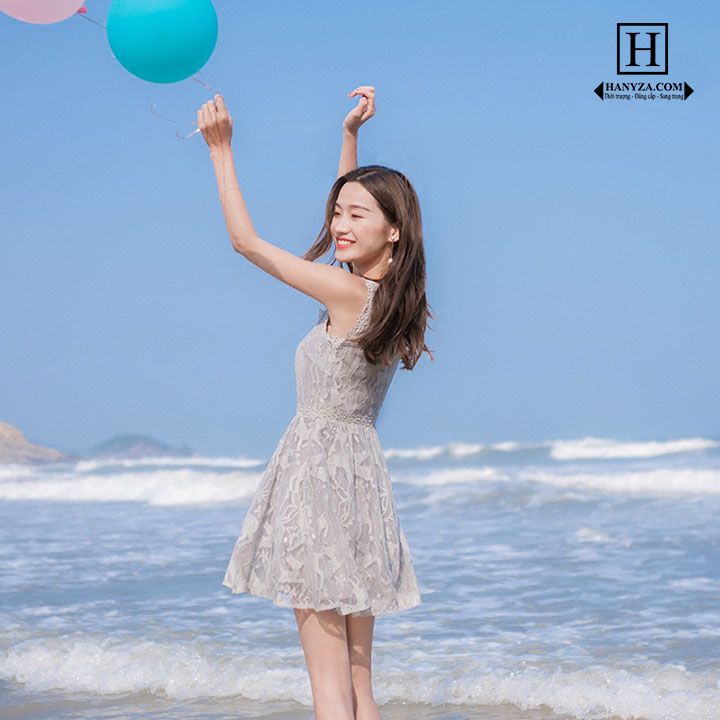 Váy ngắn nữ ren rỗng hình hươu