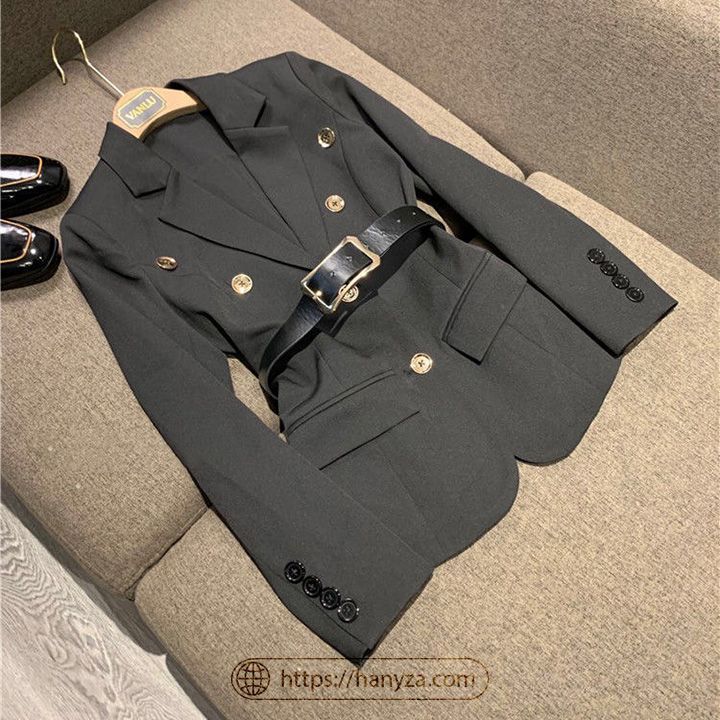 Bộ blazer kèm váy mỏng xếp ly nhẹ nhàng