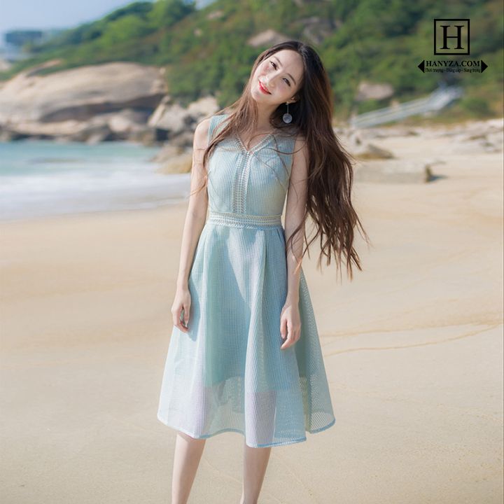 Váy nữ cổ chữ V bóp eo dễ thương