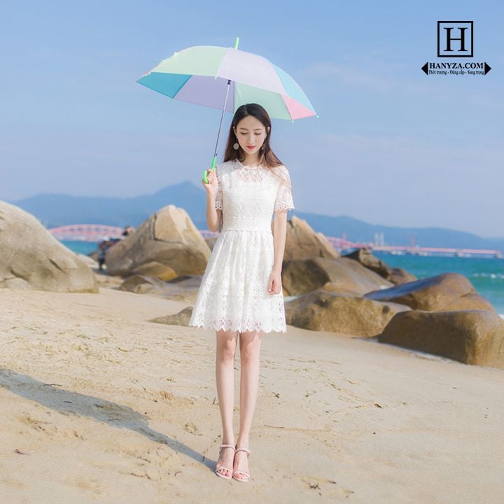 Váy ren nữ cổ tròn ngắn tay