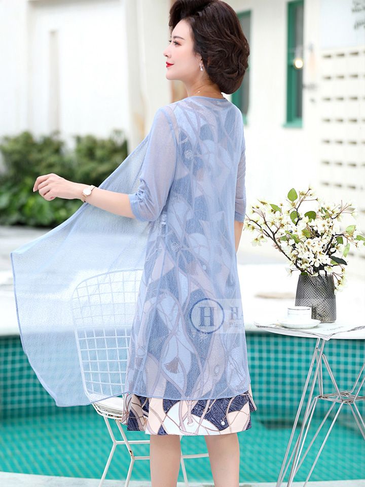 Váy nữ trung niên phối áo khoác voan mỏng thắt đai