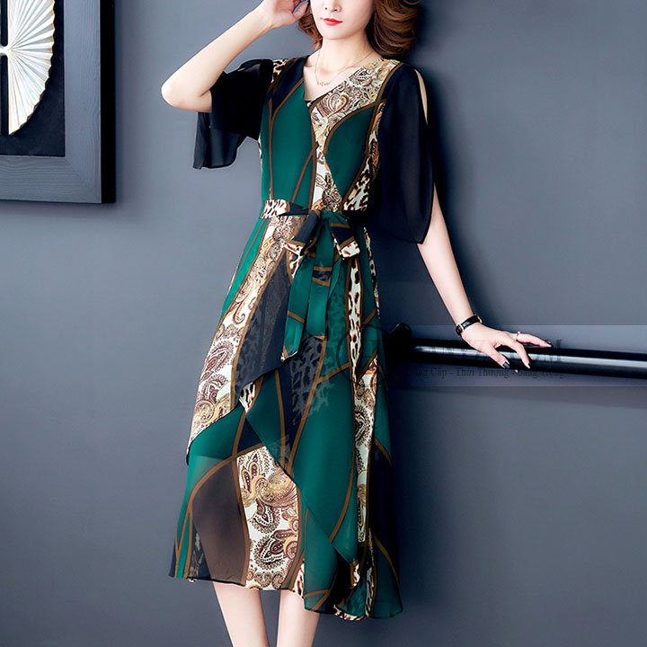 Váy nữ dáng dài tay voan phối họa tiết lạ