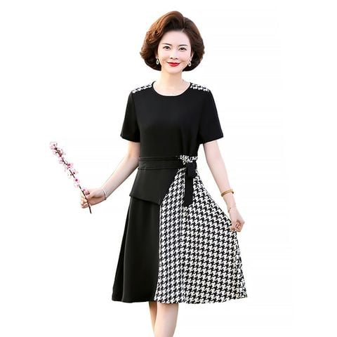 Váy trung niên nữ cổ tròn ôm eo phối màu đối lập