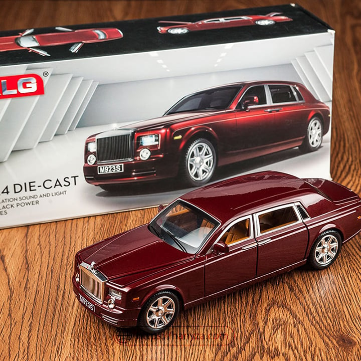 Mô hình xe Rolls-Royce M923S-6 tỷ lệ 1:24