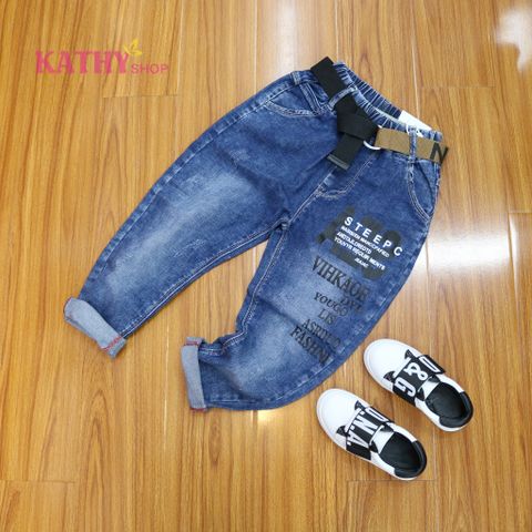 Quần jeans dàu bé trai in chữ sành điệu