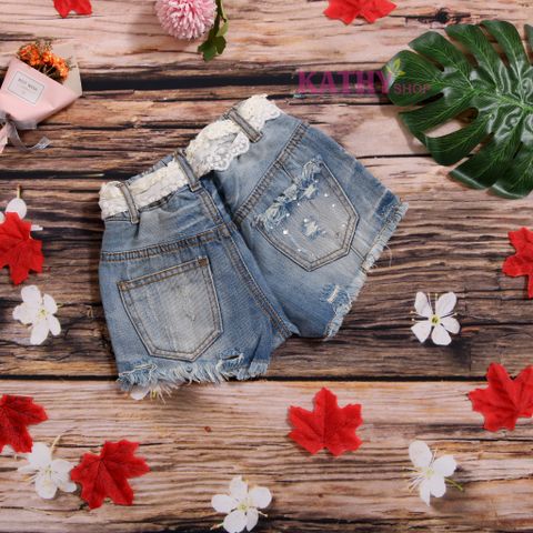 Quần Jeans ngắn bé gái họa tiết xinh xắn 