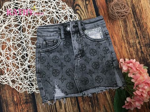 Chân váy jeans đính hột sành điệu 