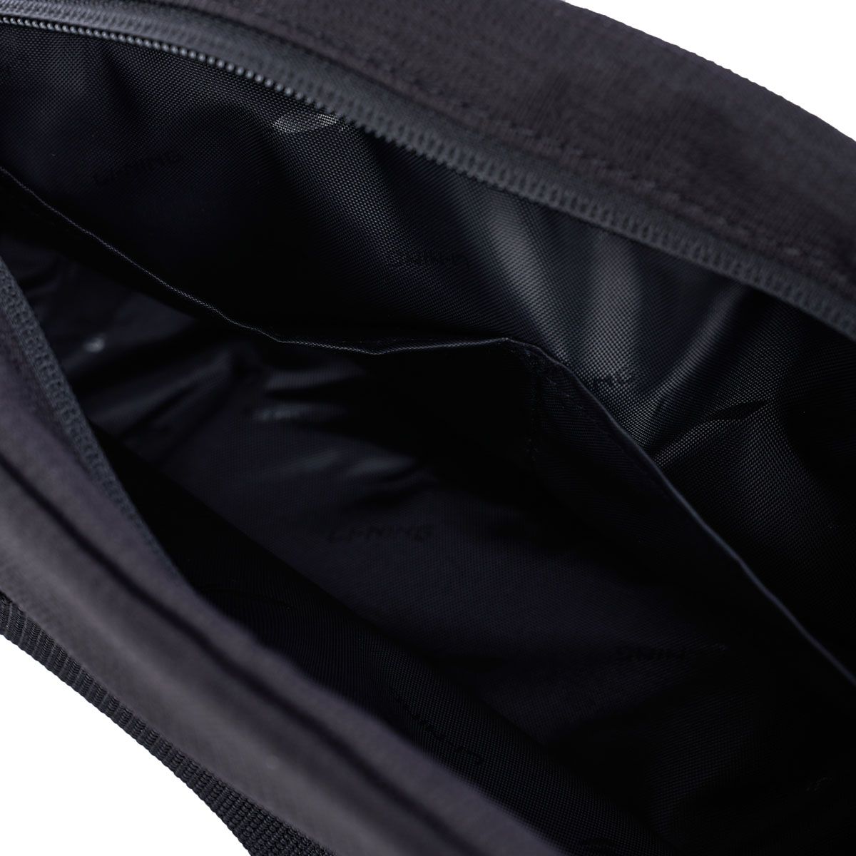 Túi đeo chéo Unisex ABDV005-1V