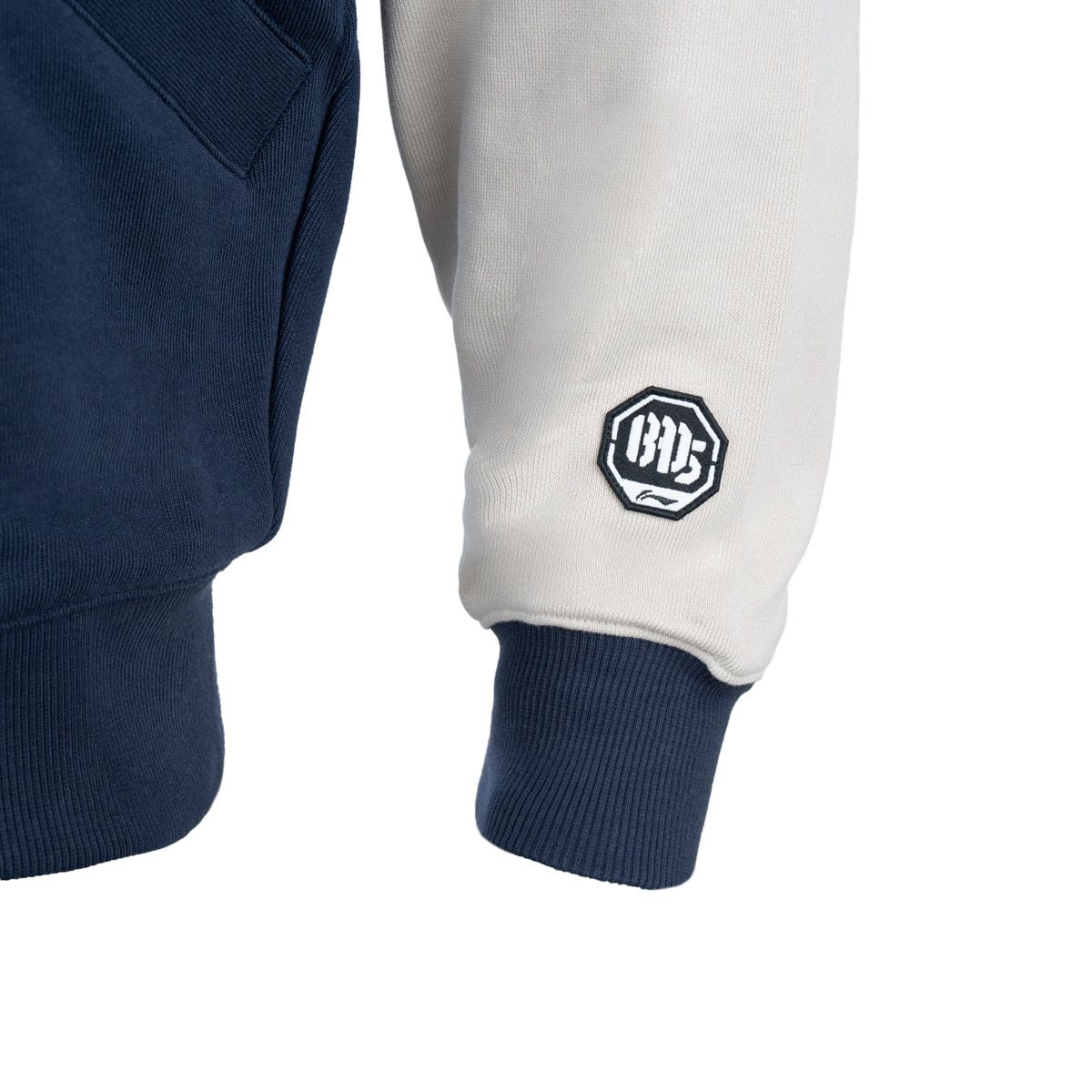 Áo nỉ Nam AWDU261-3V