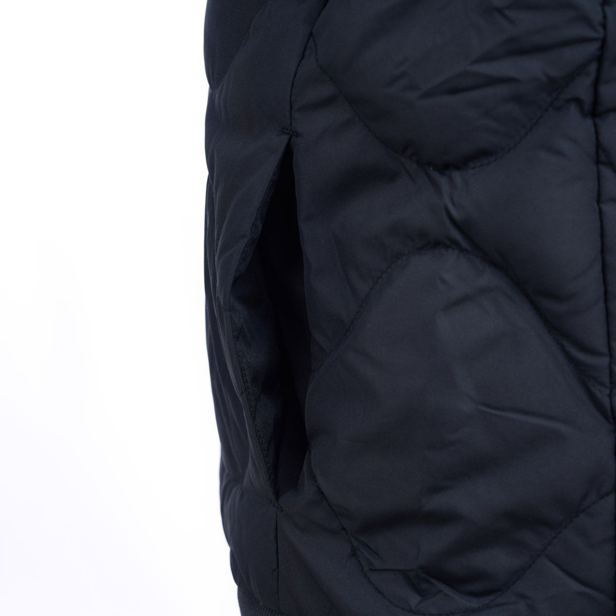 Áo lông vũ Nữ AYMU574-2V