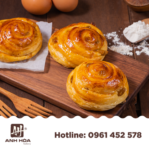Bánh nhân nho - Classic French Pain Aux Raisin