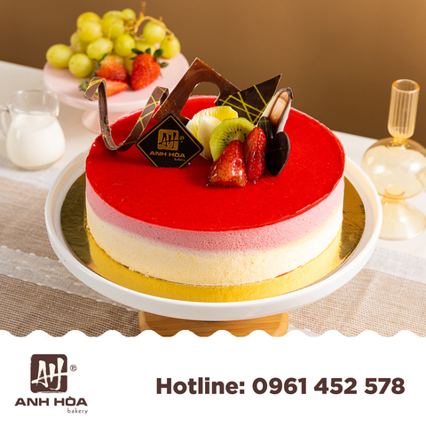 Raspberry Yogurt & White chocolate Mousse Cake