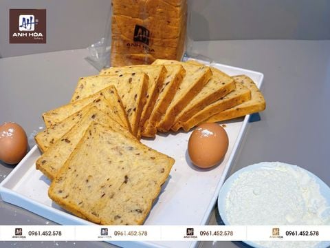 BÁNH MÌ GỐI LÚA MẠCH NẢY MẦM (AH)