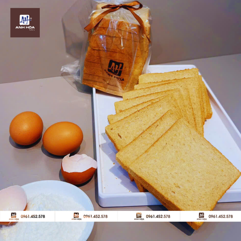 BÁNH MÌ GỐI NGUYÊN CÁM (AH)