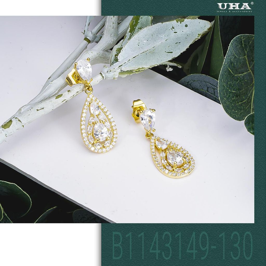 Bông tai nữ UHA mạ vàng 18K , đính kim cương nhân tạo B1143149-130