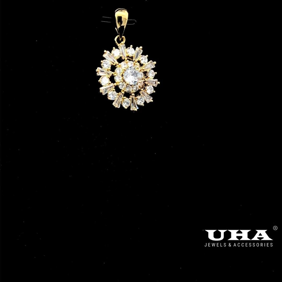 M1636 Mặt và dây chuyền nữ đính đá bagutte cao cấp sáng lấp lánh UHA Women