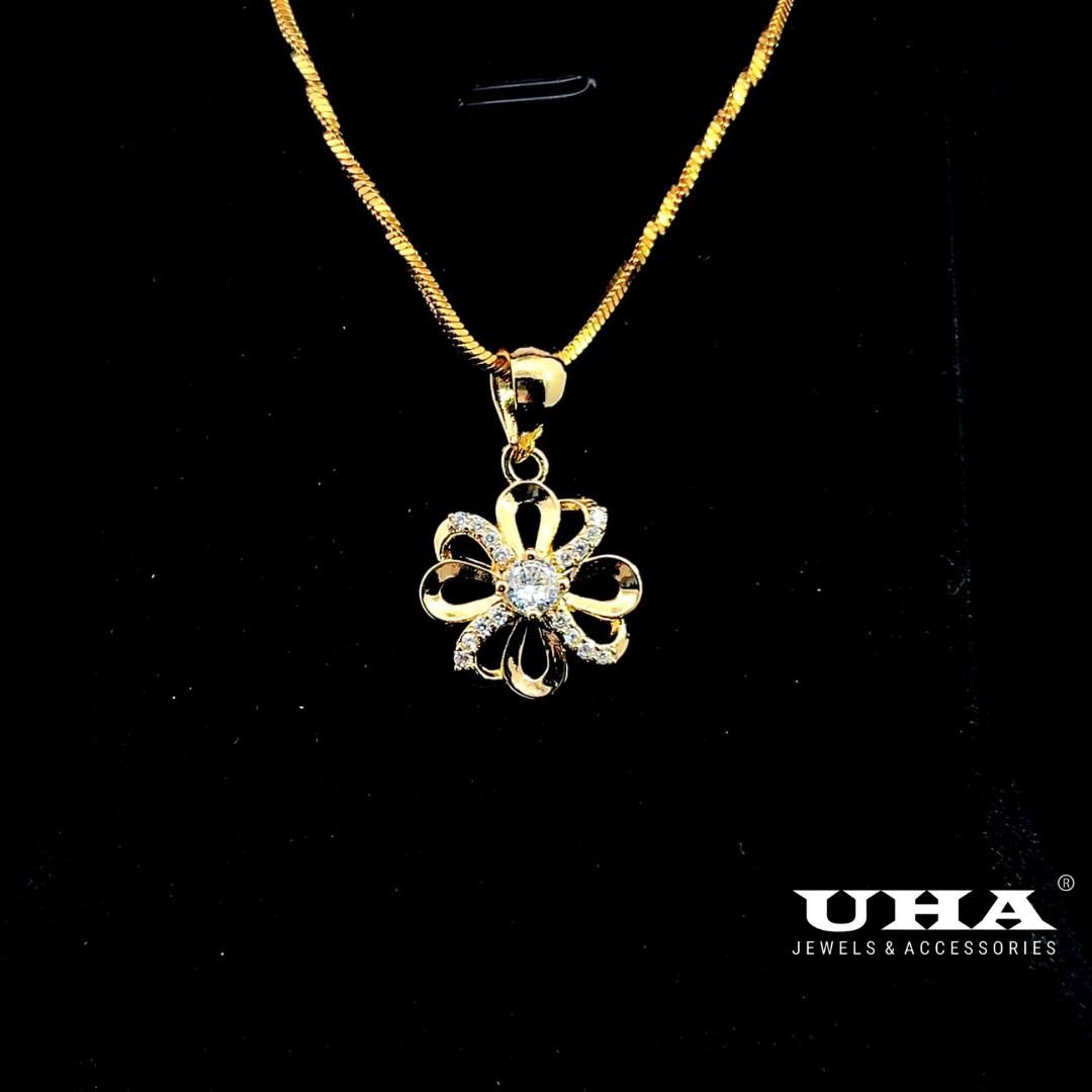 M1658 Mặt và dây chuyền nữ thiết kế kiểu hoa, đính đá sáng lấp lánh UHA