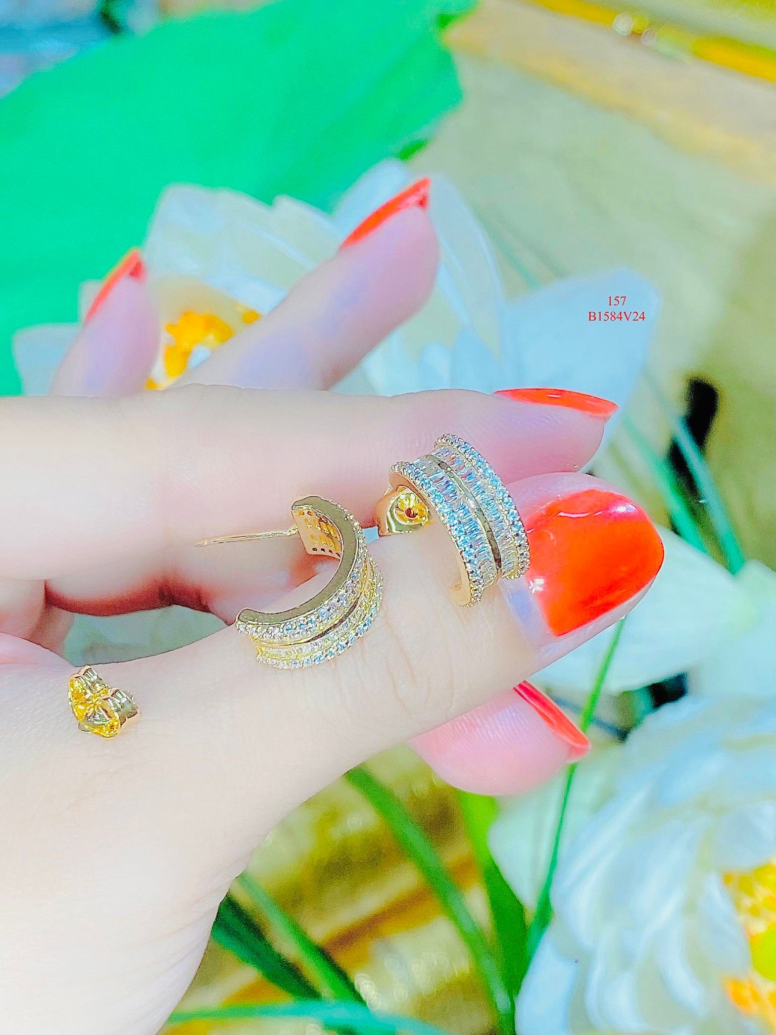 B1584 Bông tai nữ đính đá tấm siêu sinh sáng lấp lánh UHA-TẶNG KÈM HỘP ĐỰNG Women Hoa Tai